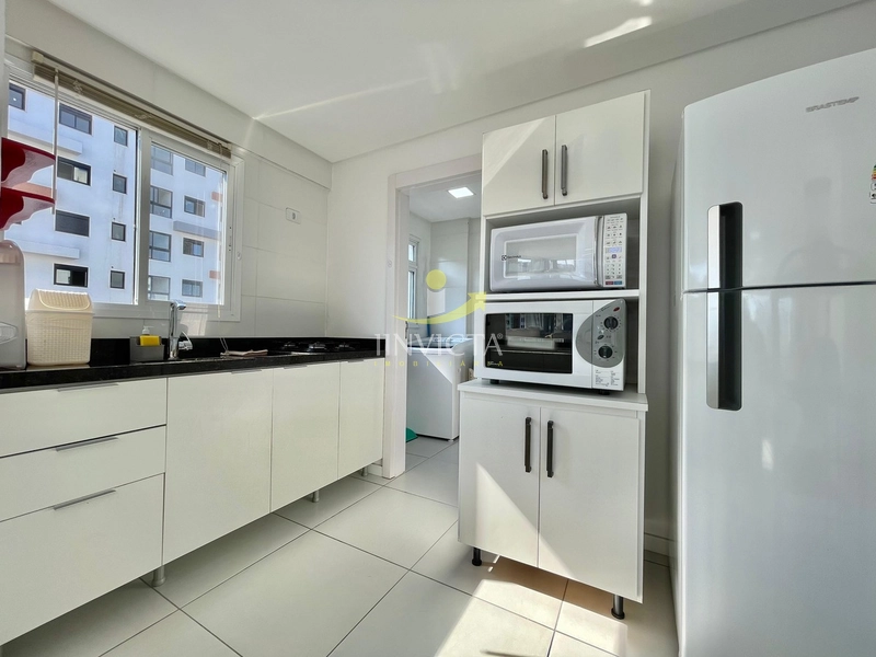 EXCELENTE 3 SUITES SENDO UMA AMERICANA, SEMI-MOBIIADO COM VISTA PRAÇA!: 11ª foto da galeria de imagens do imóvel