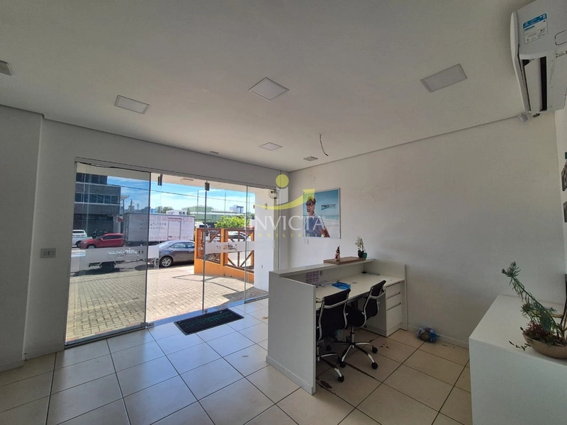 Loja disponível para locação anual na Av. Poti.: 8ª foto da galeria de imagens do imóvel