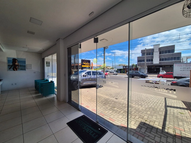 Loja disponível para locação anual na Av. Poti.: 4ª foto da galeria de imagens do imóvel