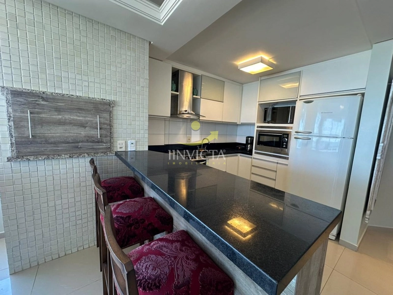 Apartamento na Beira Mar disponível para locação anual.: 7ª foto da galeria de imagens do imóvel