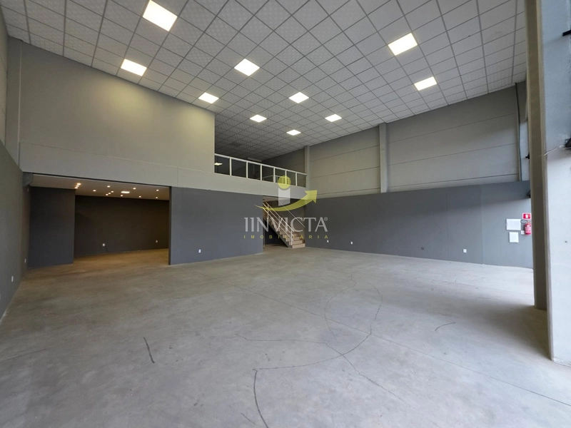 LOCAÇÃO ANUAL – LOJA COMERCIAL  (OPÇÃO DE LOCAÇÃO TOTAL OU PARCIAL ): 5ª foto da galeria de imagens do imóvel