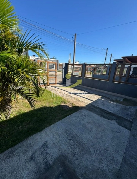 Casa de 02 dormitórios disponível para locação anual.: 2ª foto da galeria de imagens do imóvel