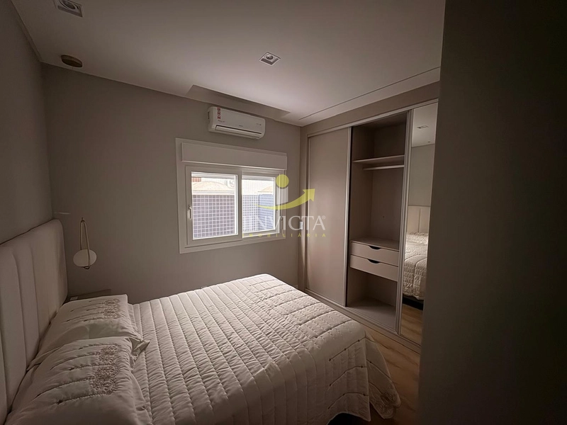 APARTAMENTO COM TERRAÇO NO NAVEGANTES MOBILIADO E DECORADO: 4ª foto da galeria de imagens do imóvel