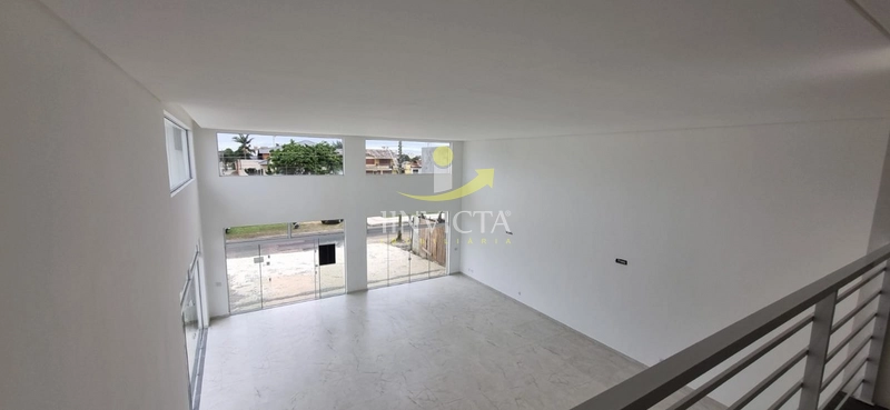Loja disponível para locação anual.: 3ª foto da galeria de imagens do imóvel