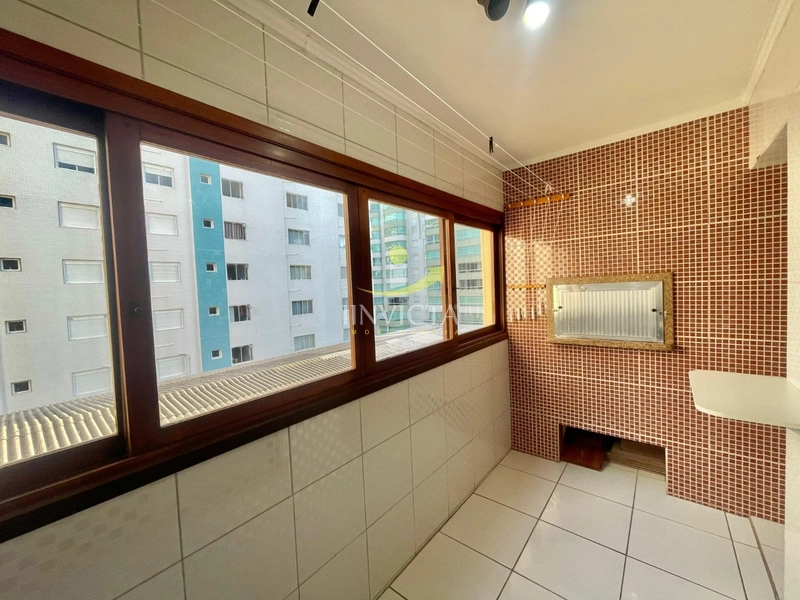 Apartamento a meia quadra do mar: 5ª foto da galeria de imagens do imóvel
