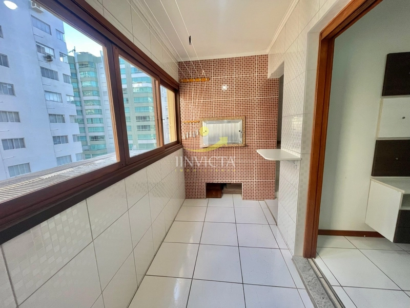 Apartamento a meia quadra do mar: 4ª foto da galeria de imagens do imóvel