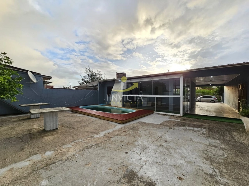 CASA EM ATLANTIDA SUL - 2 DORMITÓRIOS - COM PISCINA: 8ª foto da galeria de imagens do imóvel