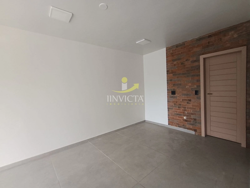 Casa Comercial de esquina disponível para aluguel anual.: 11ª foto da galeria de imagens do imóvel