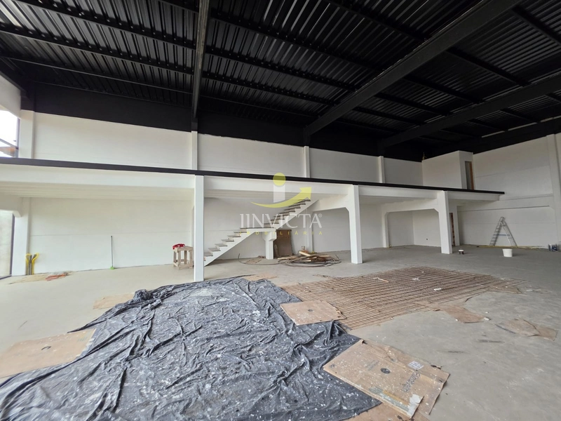 Loja disponível para aluguel anual na Av. Central.: 10ª foto da galeria de imagens do imóvel