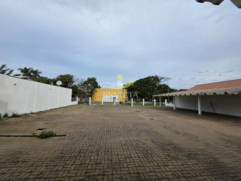 Loja disponível para aluguel anual.: 39ª foto da galeria de imagens do imóvel