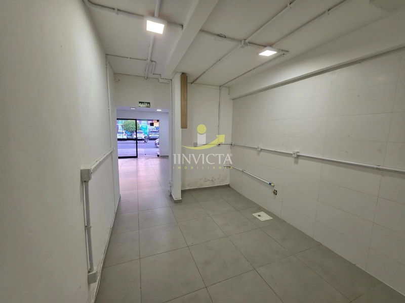 Loja disponível para aluguel anual no Centro.: 6ª foto da galeria de imagens do imóvel