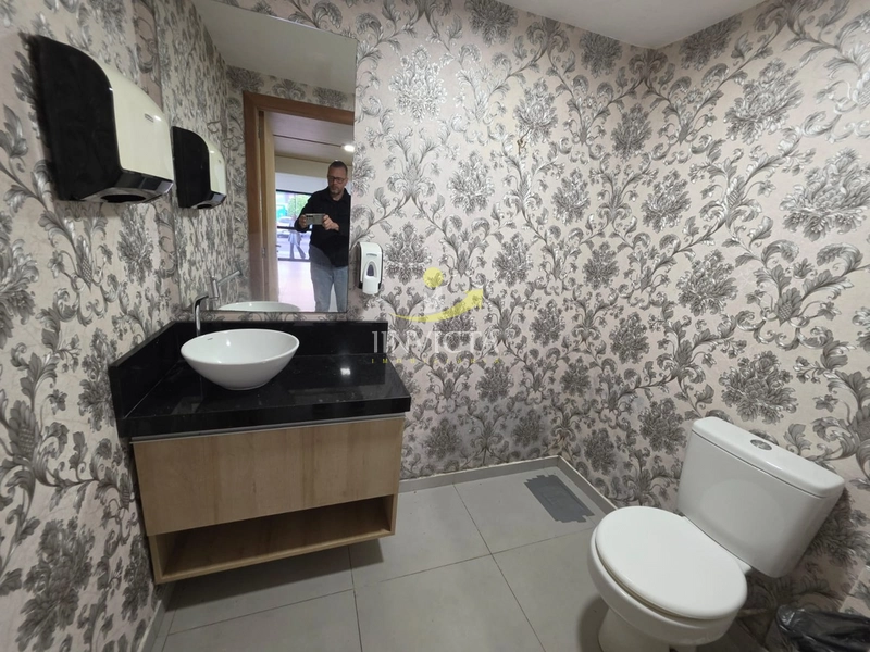 Loja disponível para aluguel anual no Centro.: 14ª foto da galeria de imagens do imóvel
