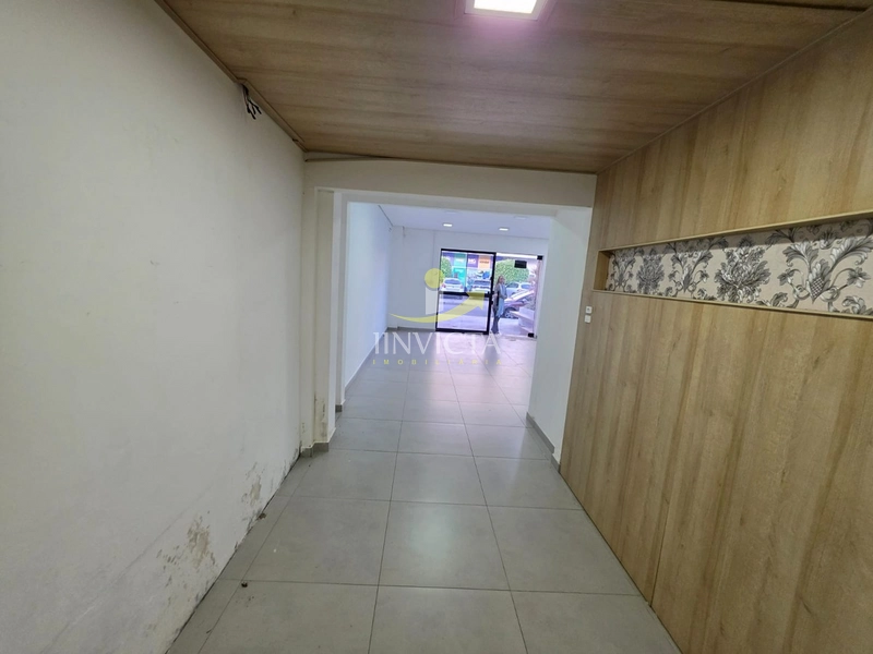 Loja disponível para aluguel anual no Centro.: 5ª foto da galeria de imagens do imóvel