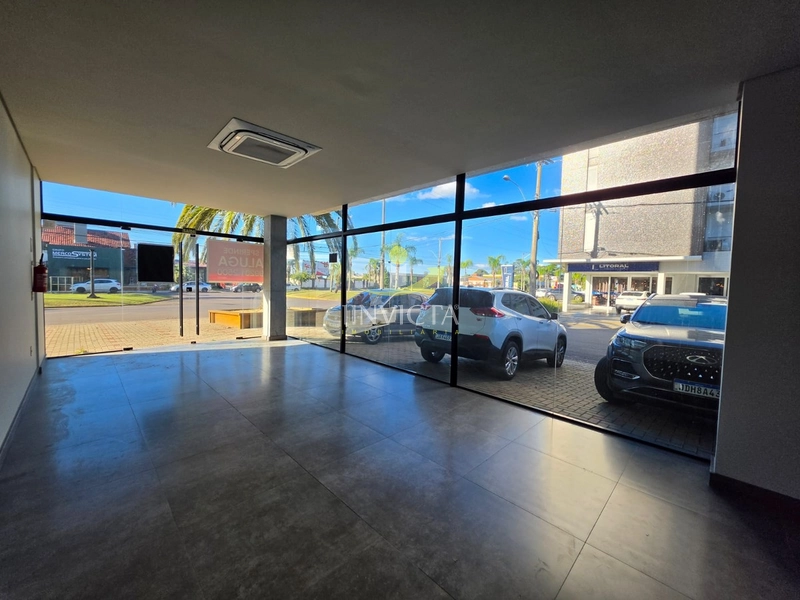 Loja disponível para aluguel anual no Living em Atlântida.: 8ª foto da galeria de imagens do imóvel