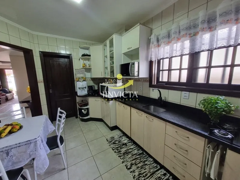 Casa com 3 dormitórios  disponível para aluguel no bairro Zona Nova.: 24ª foto da galeria de imagens do imóvel