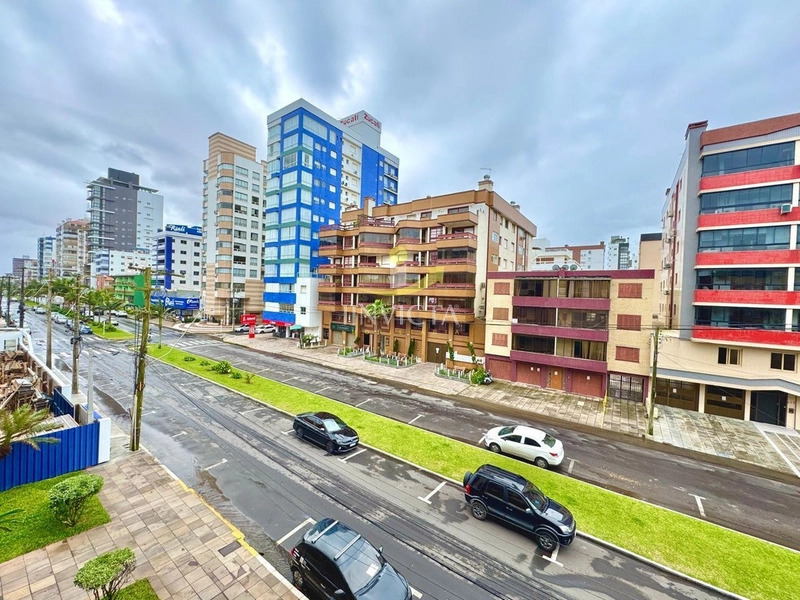 Apartamento com 2 dormitórios + dependência no centro.: 13ª foto da galeria de imagens do imóvel
