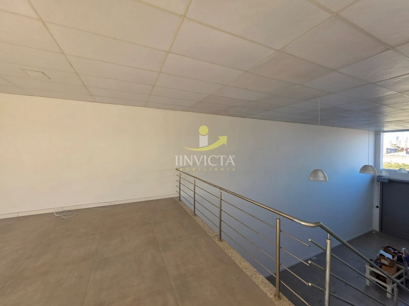 LOCAÇÃO ANUAL | LOJA COMERCIAL DE ESQUINA – AV. CENTRAL: 4ª foto da galeria de imagens do imóvel