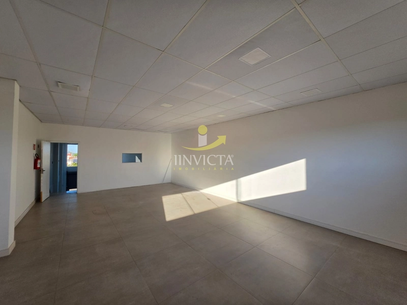 LOCAÇÃO ANUAL | LOJA COMERCIAL  – AV. CENTRAL: 3ª foto da galeria de imagens do imóvel