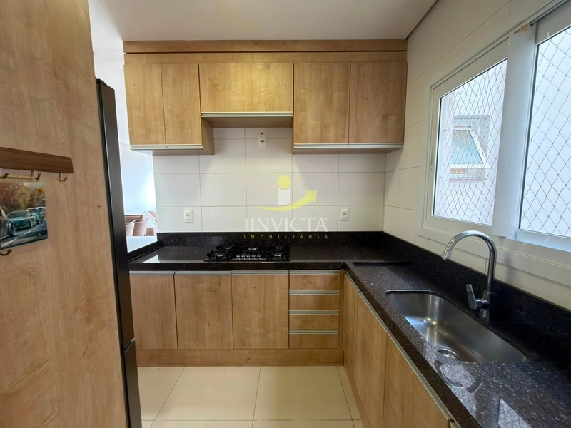 Apartamento de 2 dormitórios para locação anual: 3ª foto da galeria de imagens do imóvel