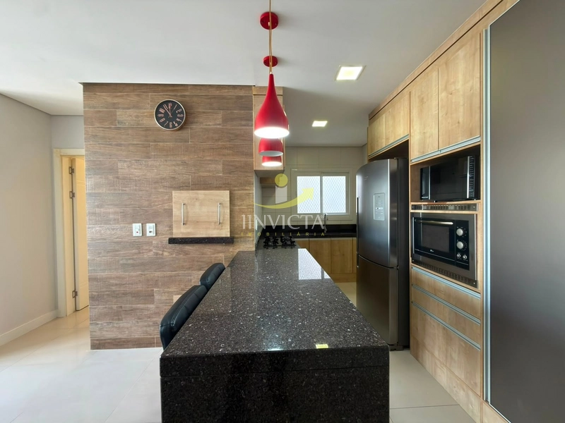 Apartamento de 2 dormitórios para locação anual: 1ª foto da galeria de imagens do imóvel