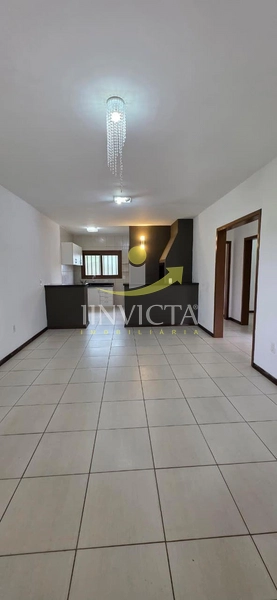 Casa com 3 dormitórios disponível para aluguel anual em Xangri-lá.: 2ª foto da galeria de imagens do imóvel