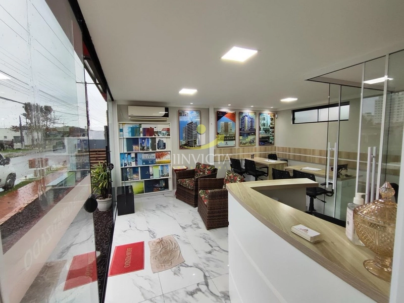 LOJA MONTADA DISPONÍVEL PARA LOCAÇÃO ANUAL: 2ª foto da galeria de imagens do imóvel