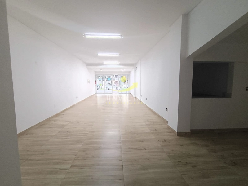 Loja disponível para aluguel no bairro Navegantes.: 3ª foto da galeria de imagens do imóvel