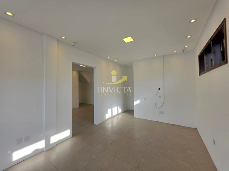 Loja disponível para aluguel anual no centro de Xangri-lá: 6ª foto da galeria de imagens do imóvel