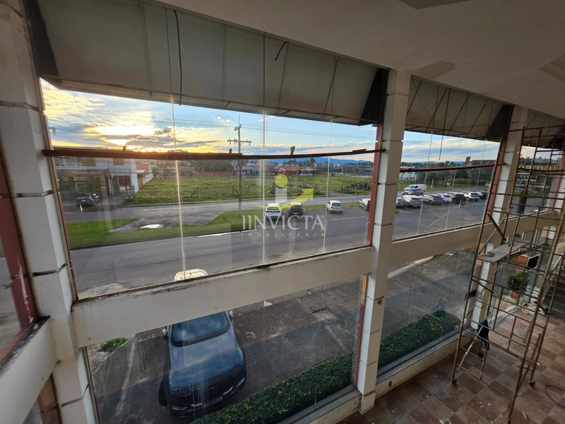 Loja com 1.400m²  disponível para aluguel anual em Xangri-lá.: 11ª foto da galeria de imagens do imóvel