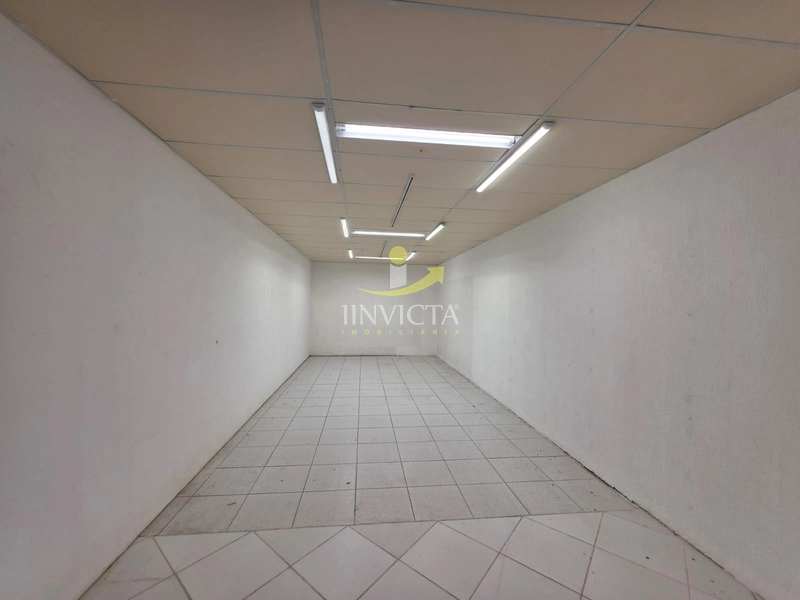 Loja com 1.400m²  disponível para aluguel anual em Xangri-lá.: 29ª foto da galeria de imagens do imóvel