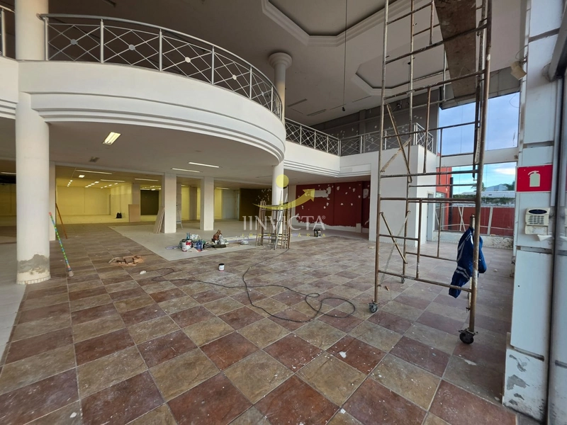 Loja com 1.400m²  disponível para aluguel anual em Xangri-lá.: 7ª foto da galeria de imagens do imóvel