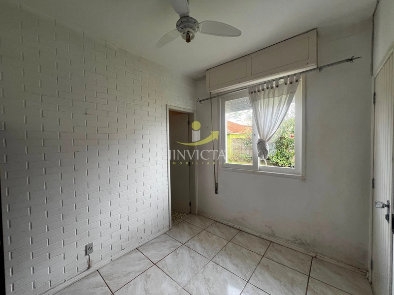 Casa com 4 Dormitórios Disponível para Aluguel Anual em Atlântida.: 7ª foto da galeria de imagens do imóvel