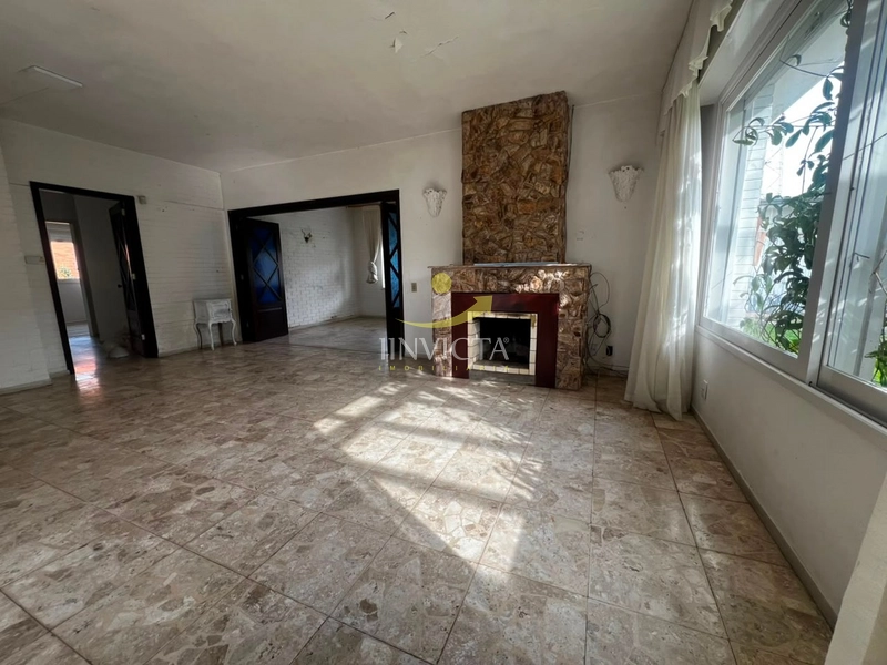 Casa com 4 Dormitórios Disponível para Aluguel Anual em Atlântida.: 3ª foto da galeria de imagens do imóvel