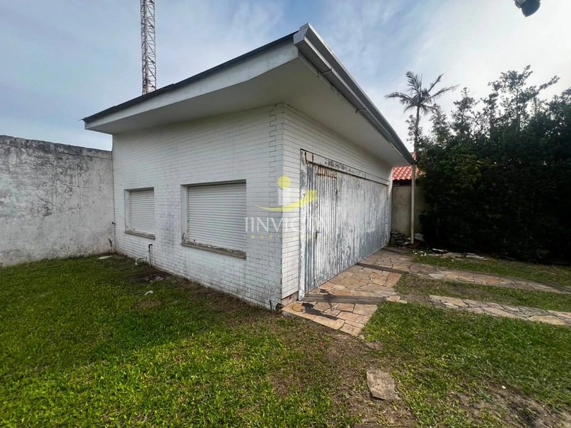 Casa com 4 Dormitórios Disponível para Aluguel Anual em Atlântida.: 17ª foto da galeria de imagens do imóvel