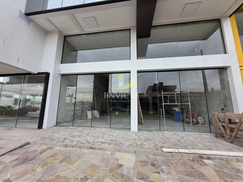 Loja Disponível para Aluguel Anual na Avenida Central.