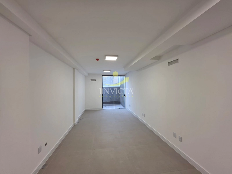 Sala Comercial Disponível para Aluguel Anual no bairro Zona Nova.: 1ª foto da galeria de imagens do imóvel