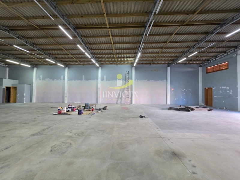Pavilhão medindo 350m² Disponível para Aluguel Anual.: 7ª foto da galeria de imagens do imóvel