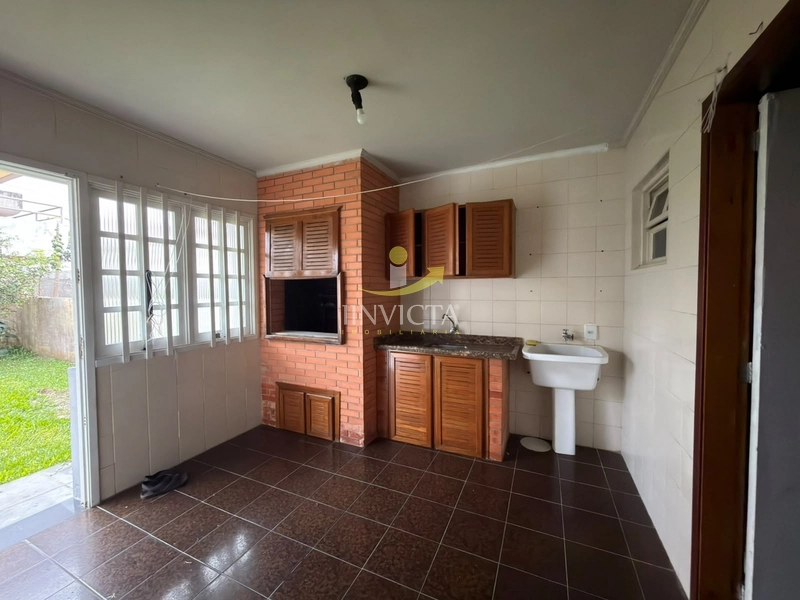 Sobrado com 03 Dormitórios Disponível para Aluguel Anual no Centro.: 6ª foto da galeria de imagens do imóvel