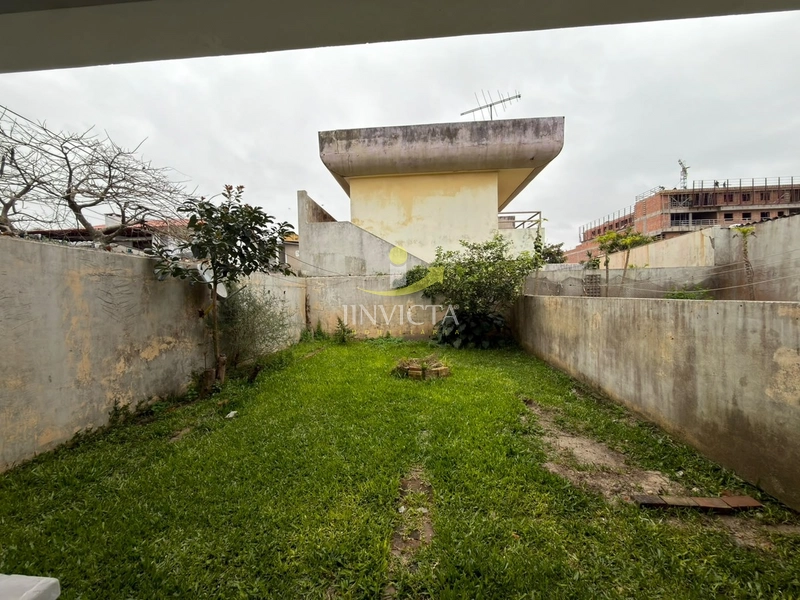 Sobrado com 03 Dormitórios Disponível para Aluguel Anual no Centro.: 29ª foto da galeria de imagens do imóvel