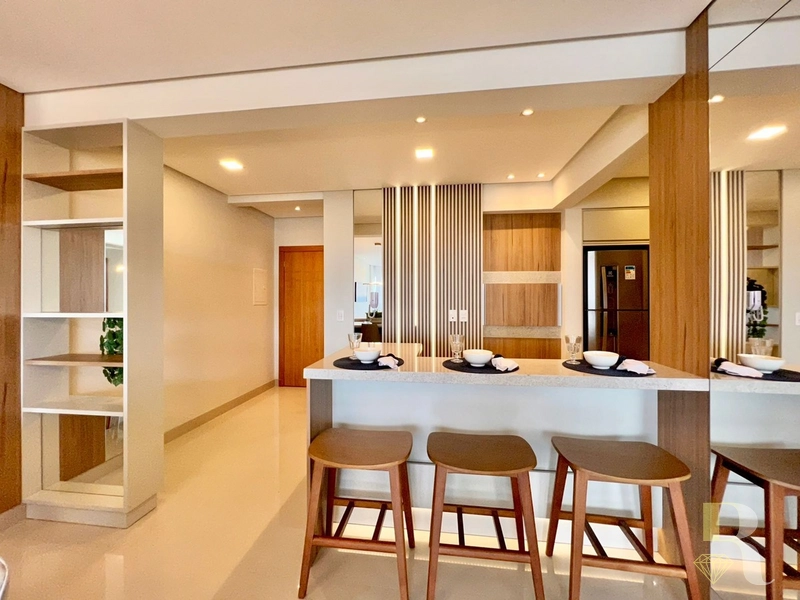 APARTAMENTO FINAMENTE DECORADO COM VISTA PARA O MAR: 10ª foto da galeria de imagens do imóvel