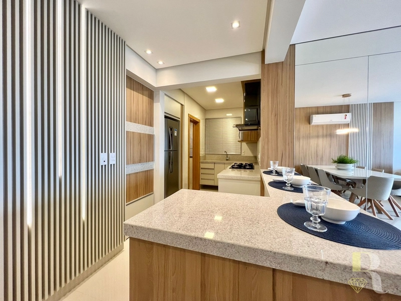 APARTAMENTO FINAMENTE DECORADO COM VISTA PARA O MAR: 14ª foto da galeria de imagens do imóvel
