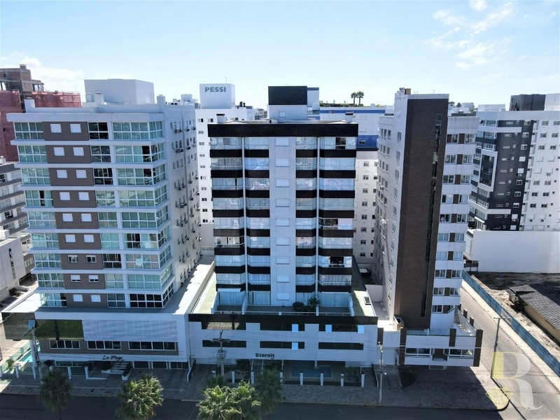 APARTAMENTO FINAMENTE DECORADO COM VISTA PARA O MAR: 34ª foto da galeria de imagens do imóvel