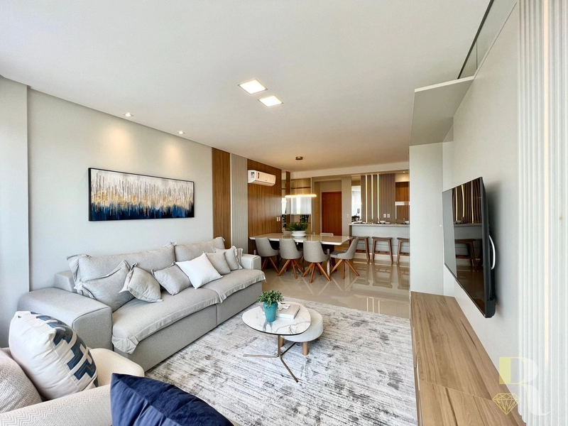 APARTAMENTO FINAMENTE DECORADO COM VISTA PARA O MAR: 11ª foto da galeria de imagens do imóvel