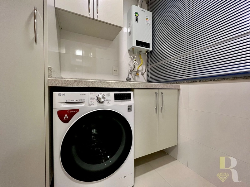 APARTAMENTO FINAMENTE DECORADO COM VISTA PARA O MAR: 17ª foto da galeria de imagens do imóvel