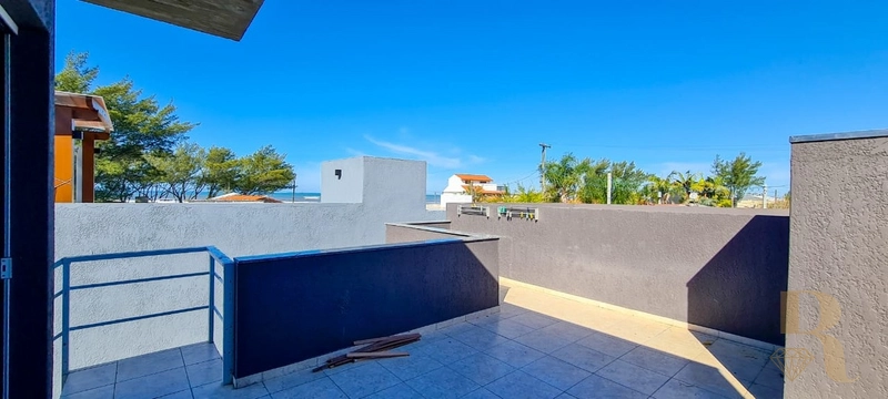 EXCELENTE CASA COM AMPLO TERRAÇO COM VISTA PARA O MAR NA GUARANI: 8ª foto da galeria de imagens do imóvel