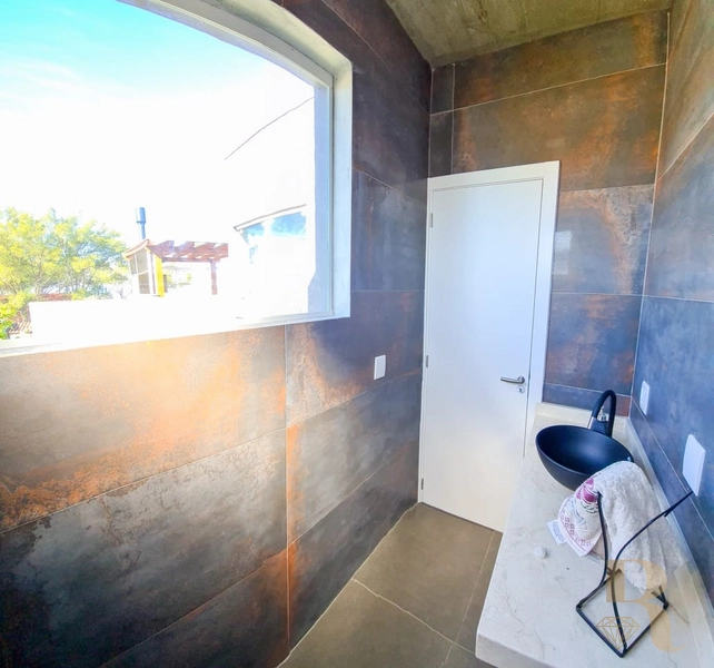 EXCELENTE CASA COM AMPLO TERRAÇO COM VISTA PARA O MAR NA GUARANI: 18ª foto da galeria de imagens do imóvel