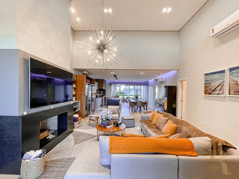 Linda Casa Mobiliada e Decorada Beira lago com Piscina: 12ª foto da galeria de imagens do imóvel