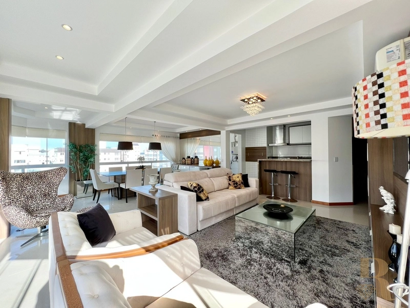 Apartamento 03 dormitórios junto ao mar: 4ª foto da galeria de imagens do imóvel
