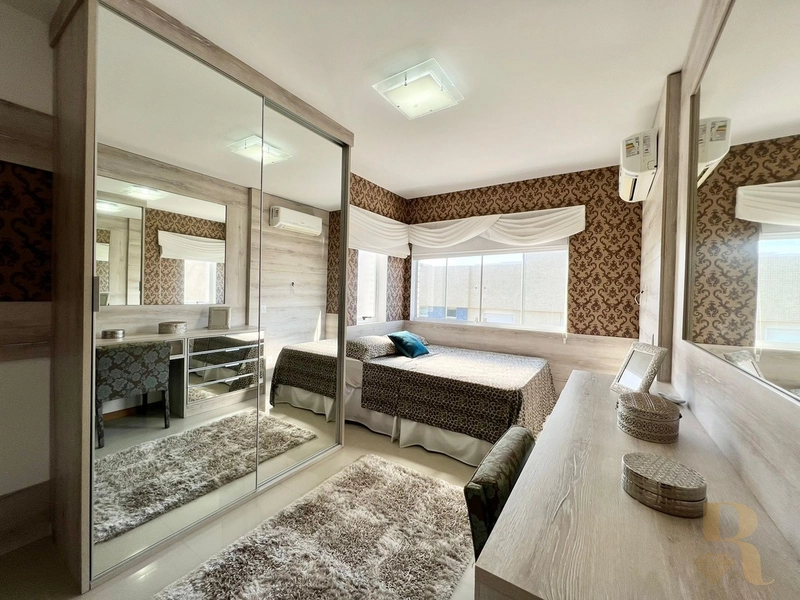 Apartamento 03 dormitórios junto ao mar: 16ª foto da galeria de imagens do imóvel