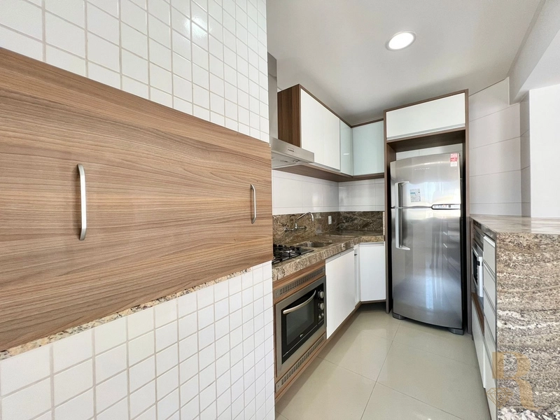 Apartamento 03 dormitórios junto ao mar: 13ª foto da galeria de imagens do imóvel